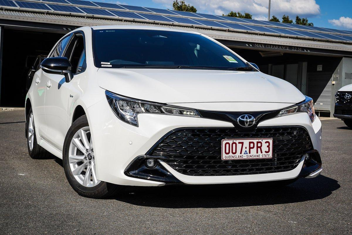 Image of 2025 Toyota COROLLA SX