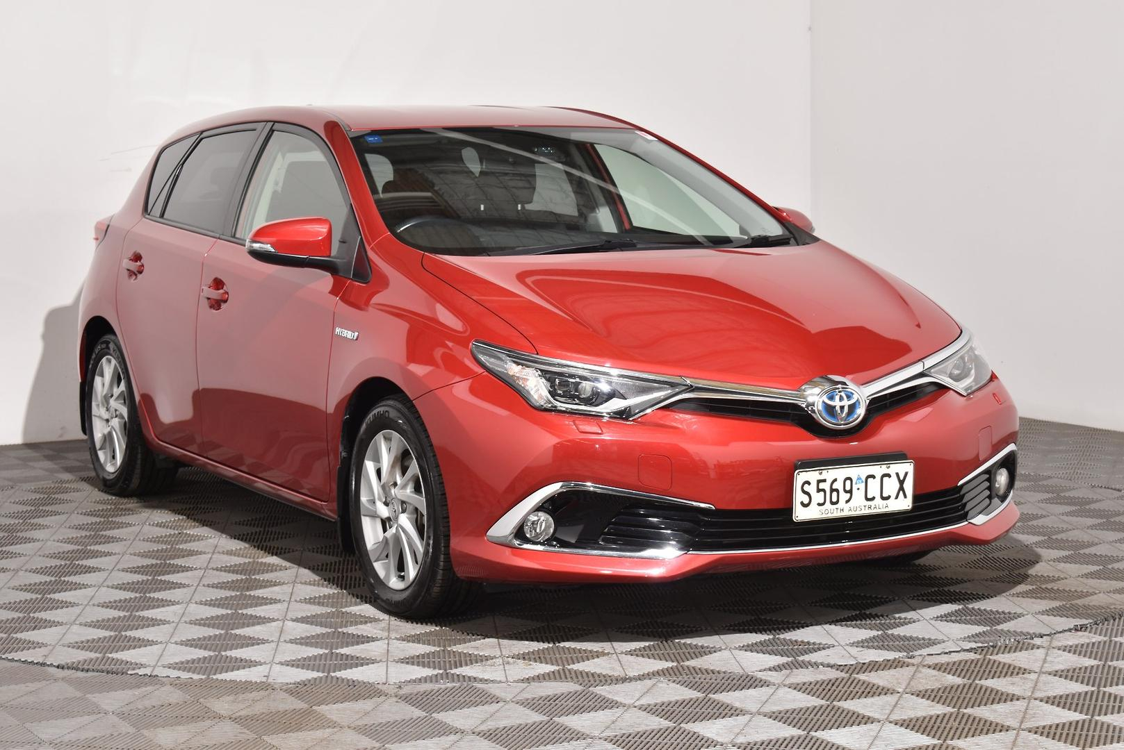 Image of 2017 Toyota COROLLA Hybrid