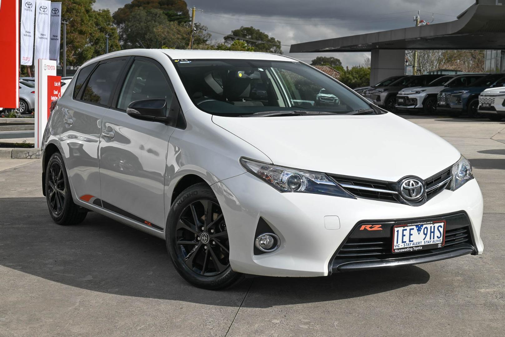 Image of 2014 Toyota COROLLA SE