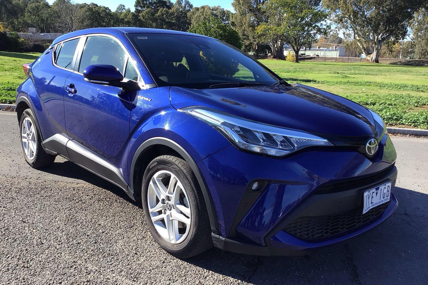 Image of 2023 Toyota C-HR GXL-2WD