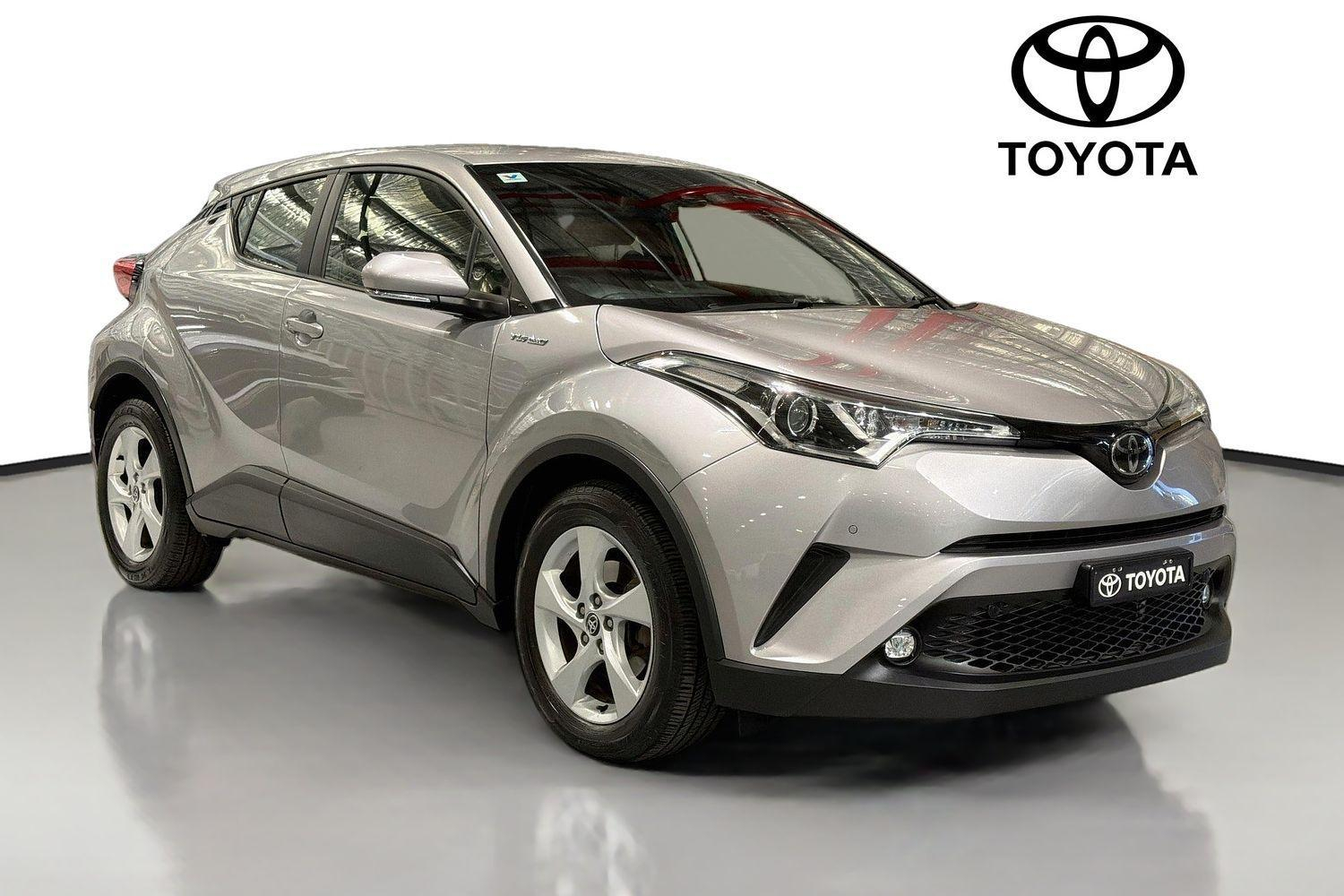 Image of 2018 Toyota C-HR Standard AWD