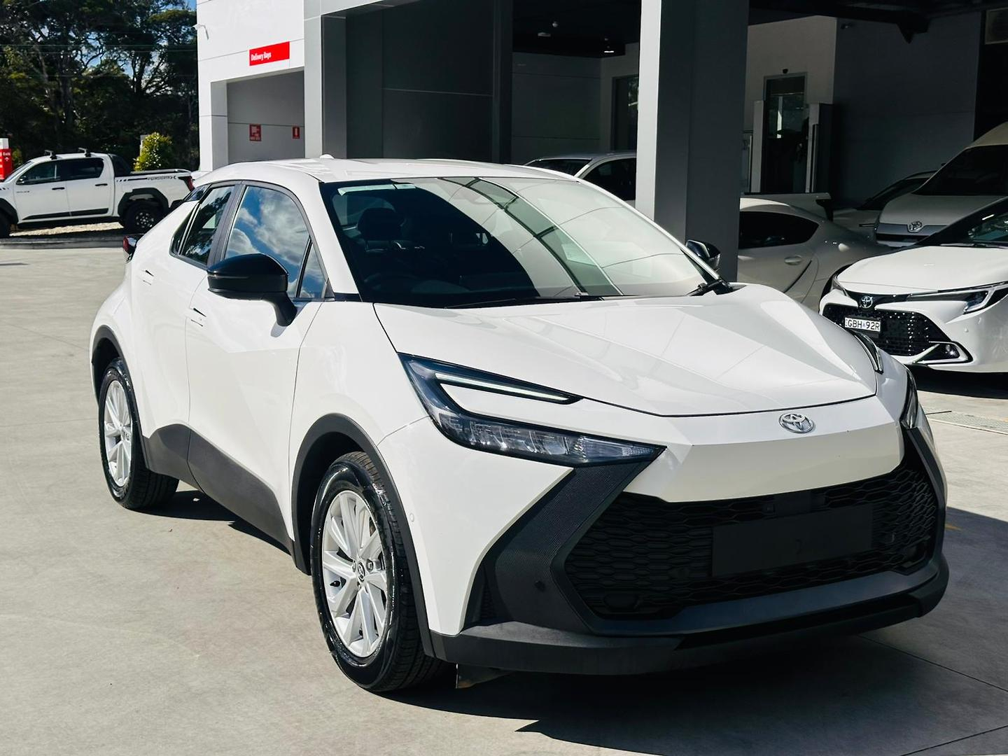 Image of 2024 Toyota C-HR Hybrid GXL-2WD