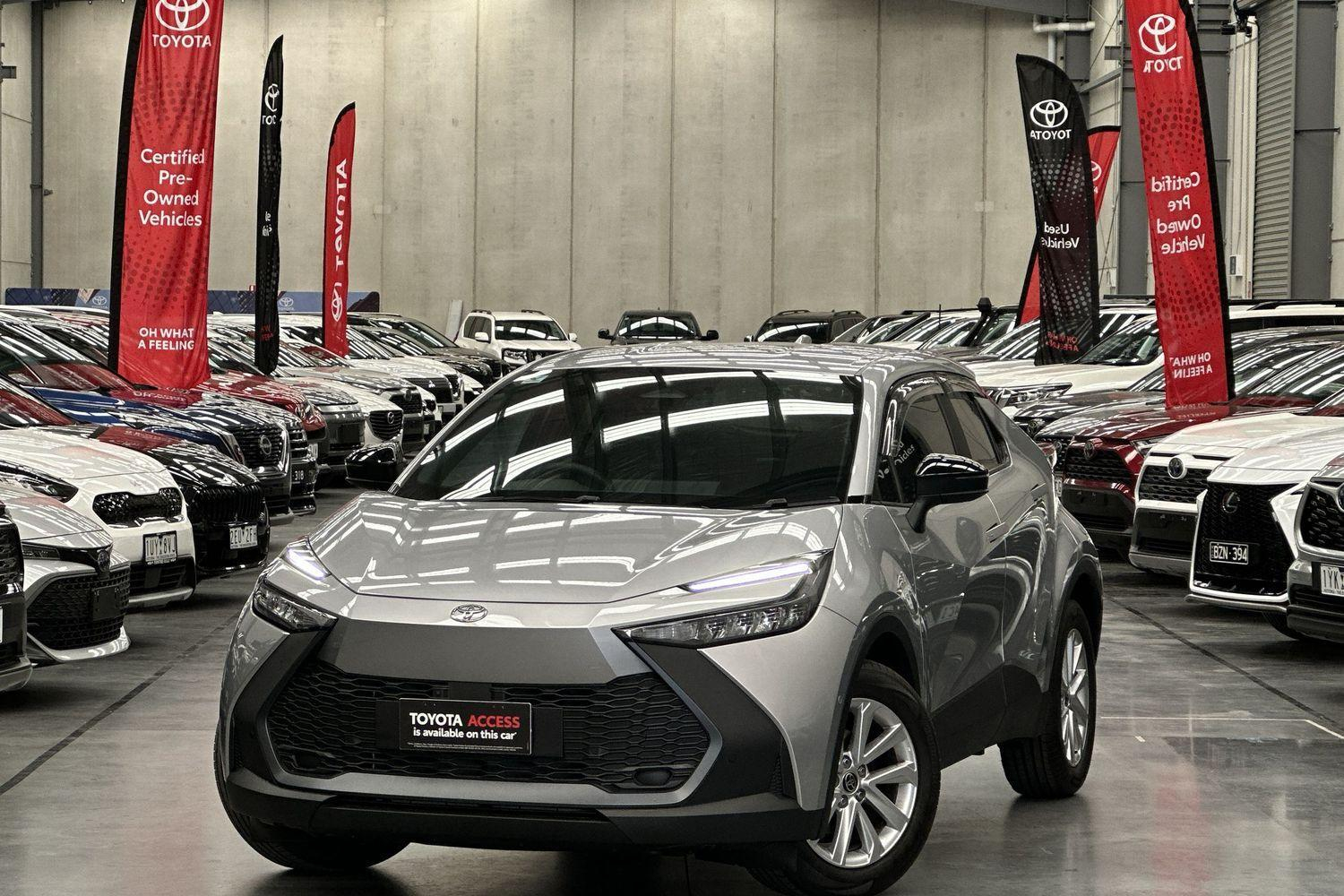 Image of 2026 Toyota CHR HYBRID GXL-2WD