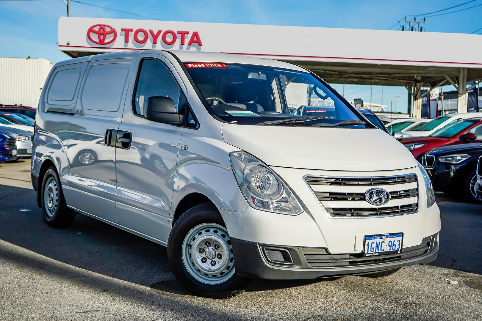 Image of 2018 HYUNDAI iLOAD Base