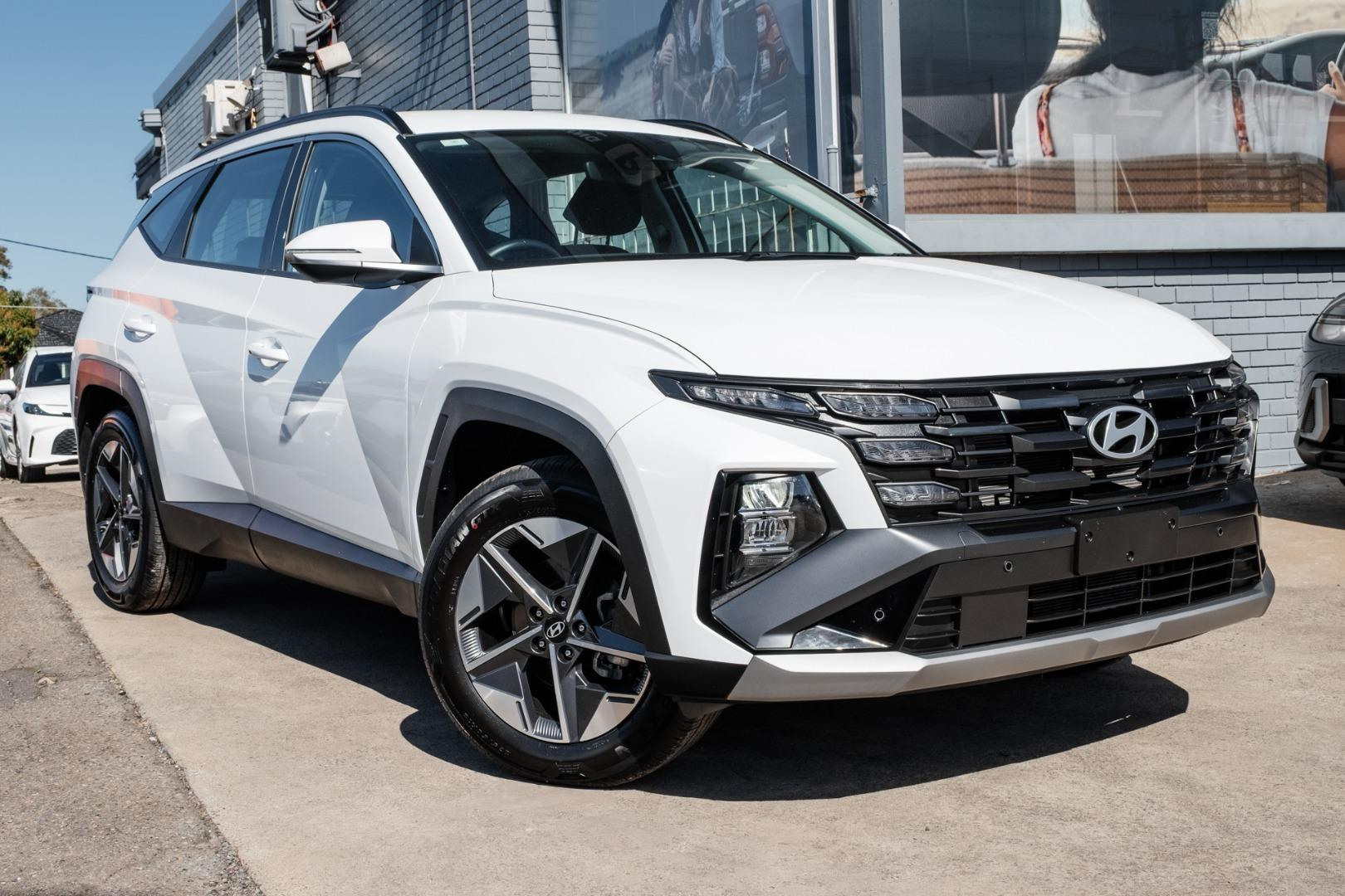 Image of 2025 Hyundai TUCSON Base