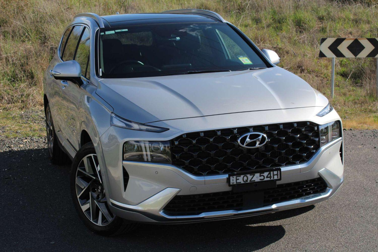 Image of 2021 HYUNDAI SANTA FE Highlander