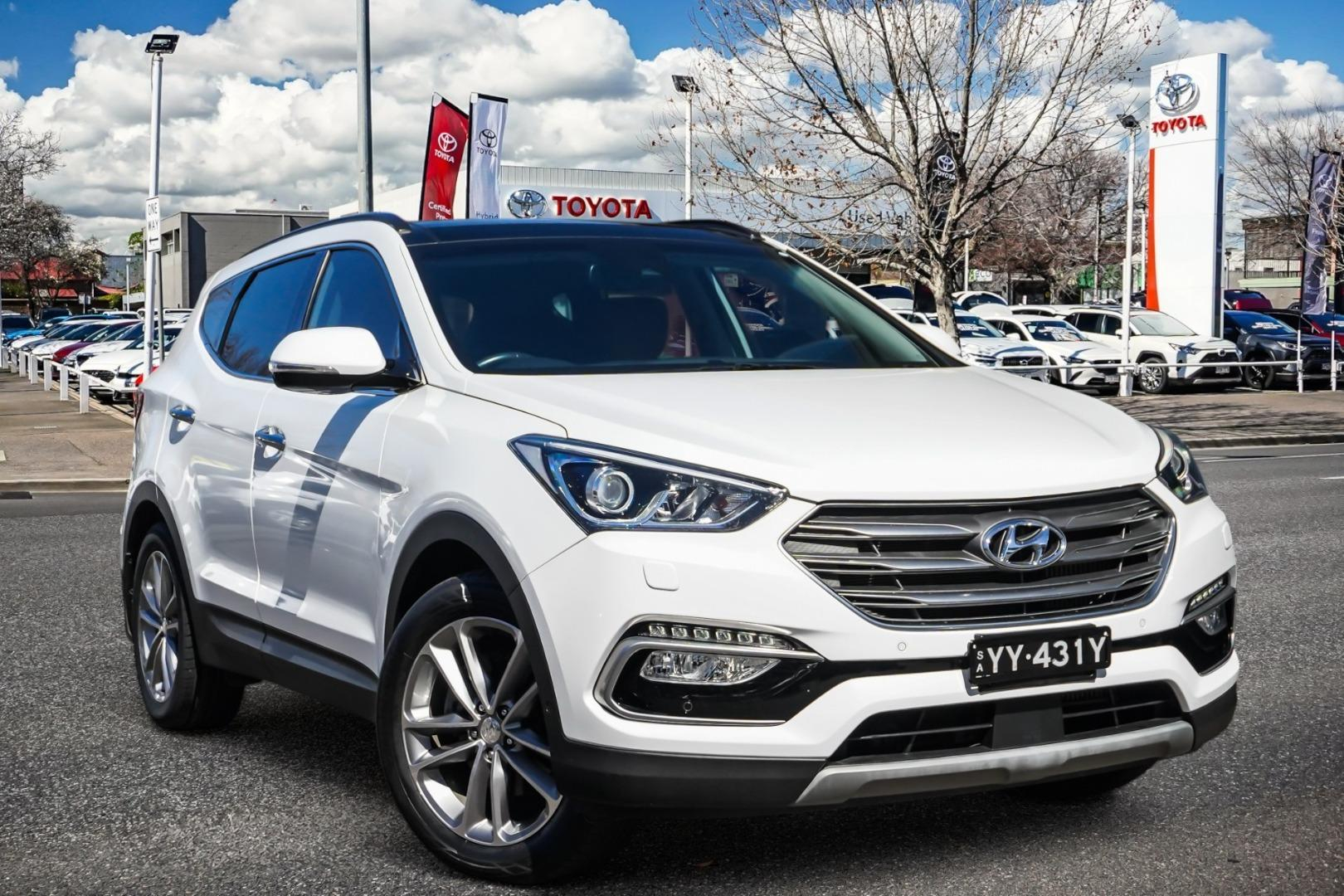 Image of 2017 HYUNDAI SANTA FE Highlander