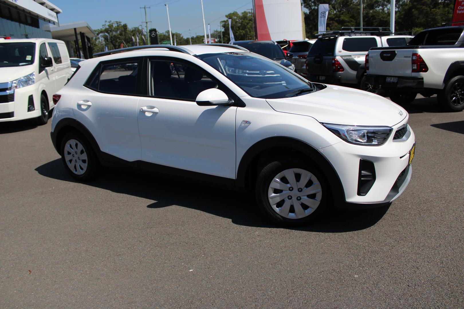 Image of 2023 KIA STONIC S