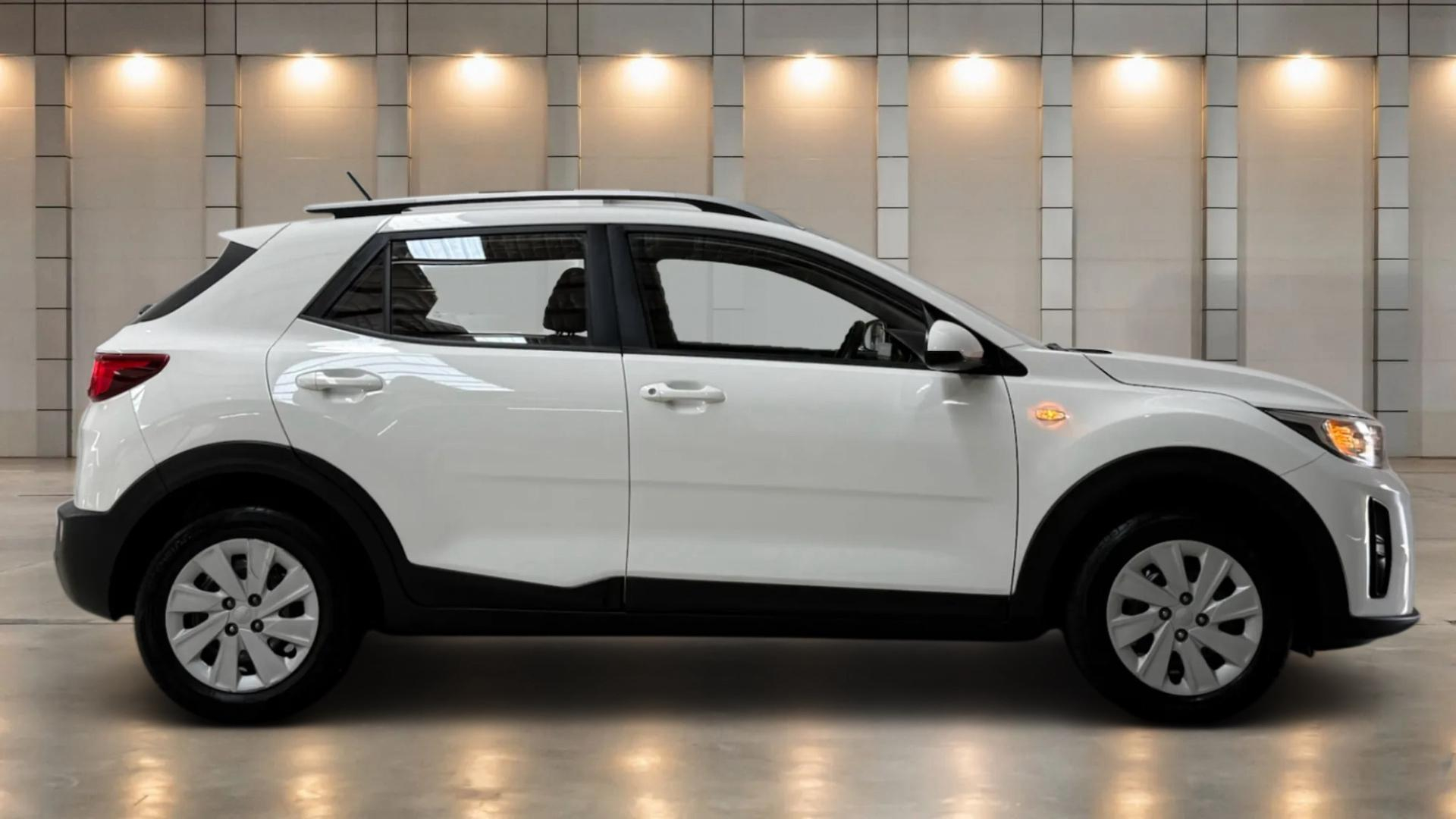 Image of 2023 KIA STONIC S