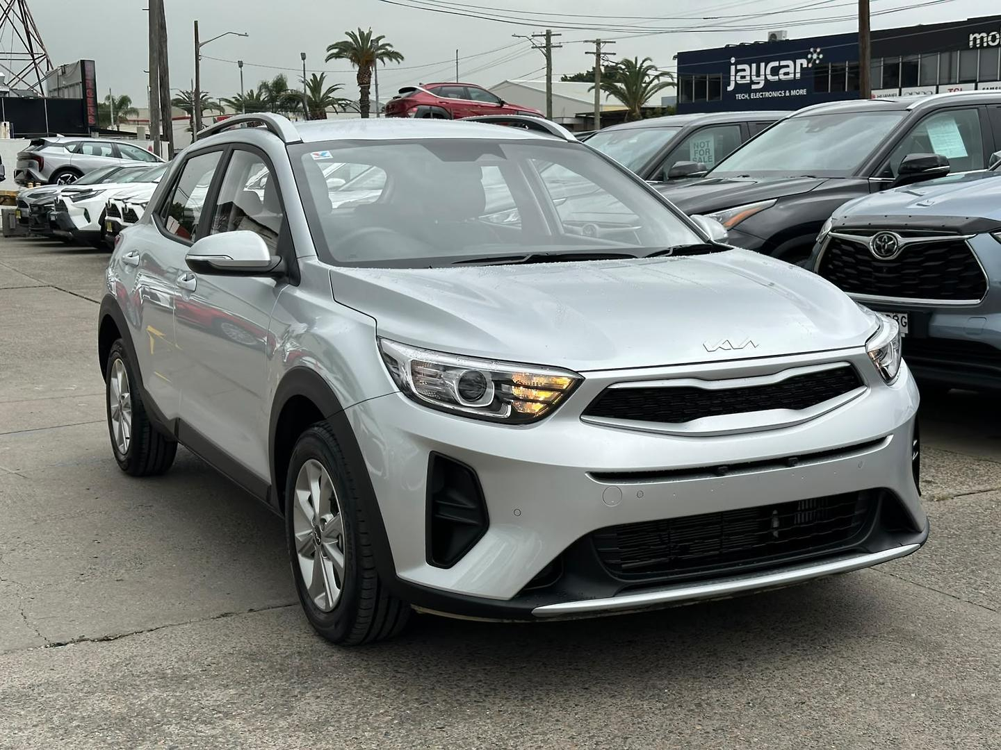 Image of 2025 Kia STONIC S