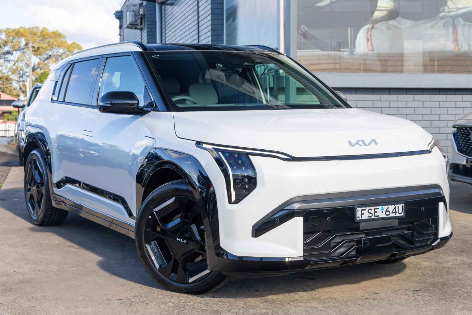 Image of 2025 Kia EV3 GT-Line Long Range