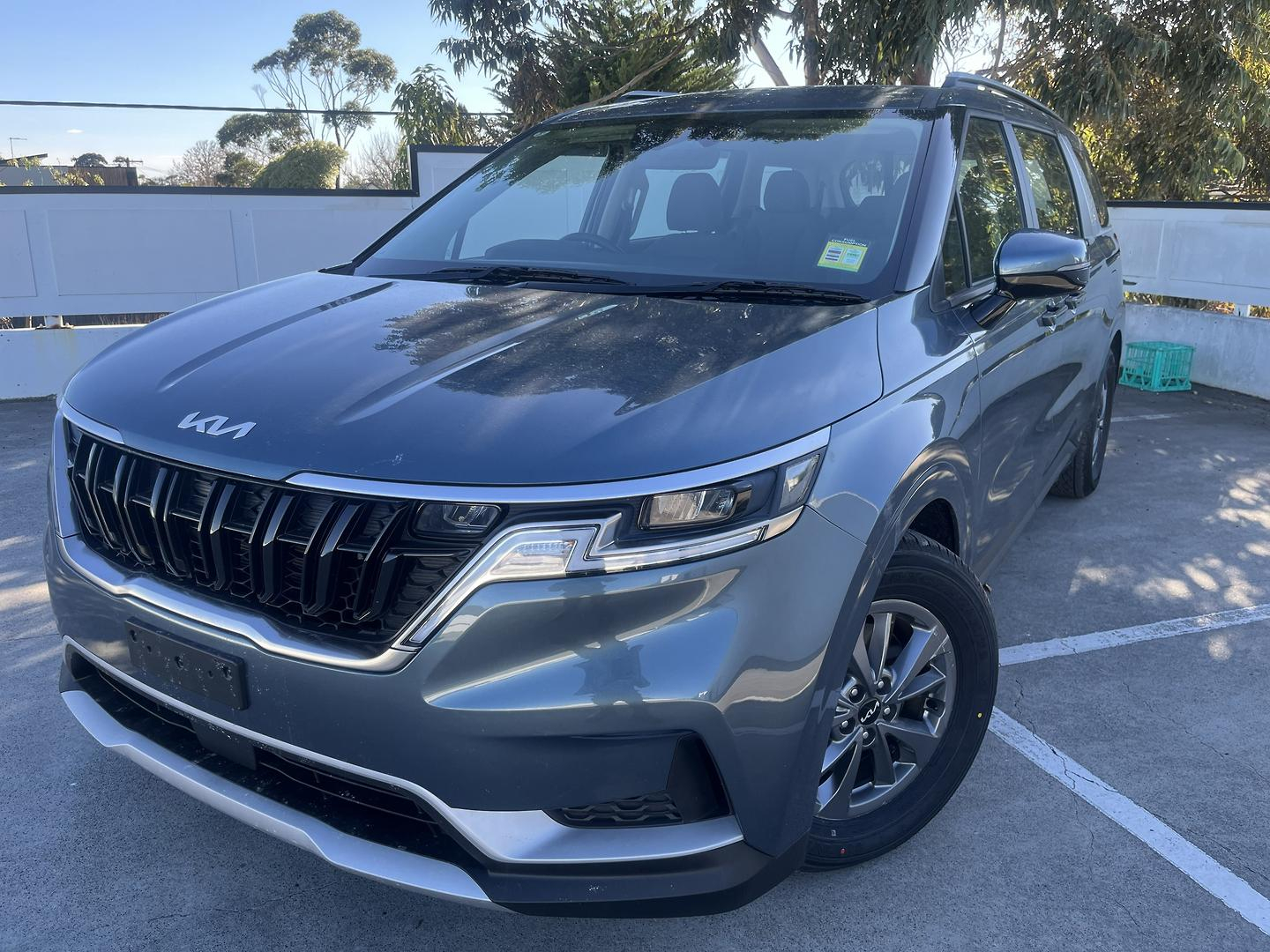 Image of 2023 KIA CARNIVAL S