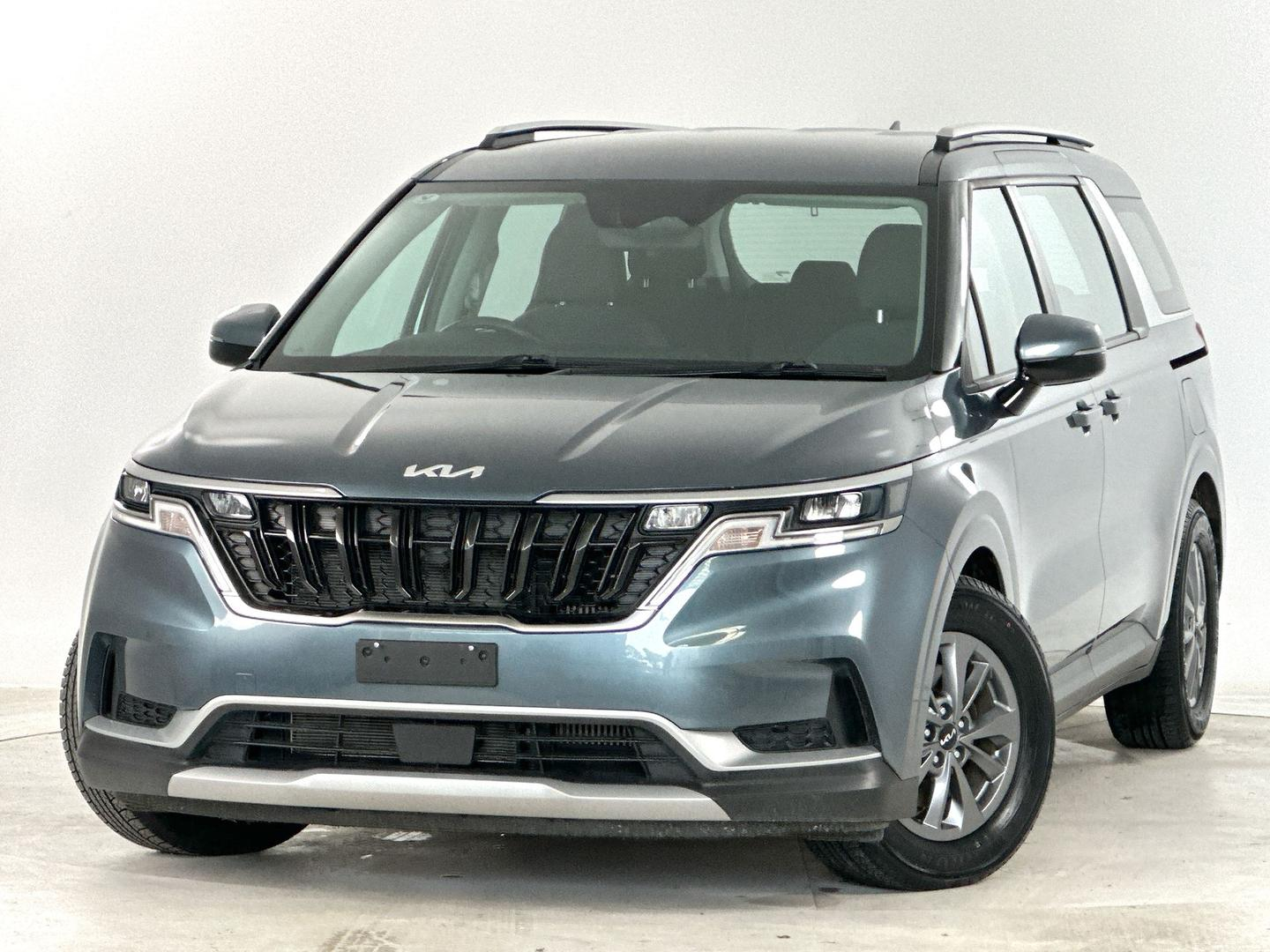 Image of 2023 KIA CARNIVAL S