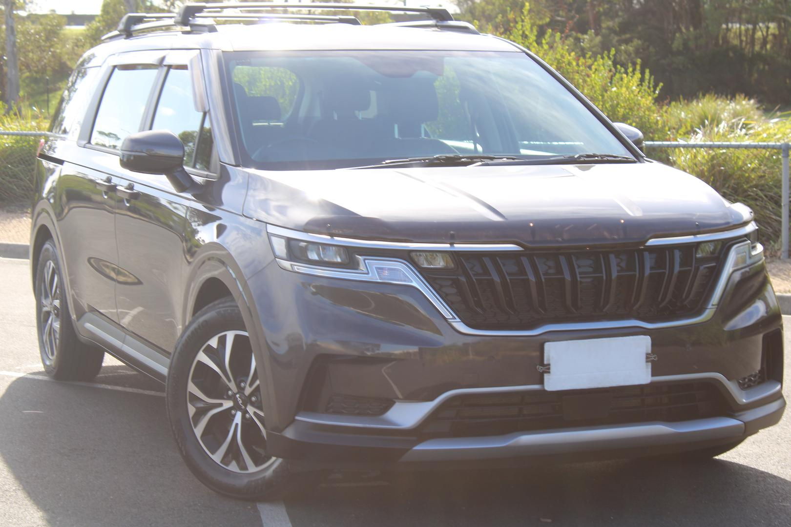 Image of 2023 KIA CARNIVAL Si
