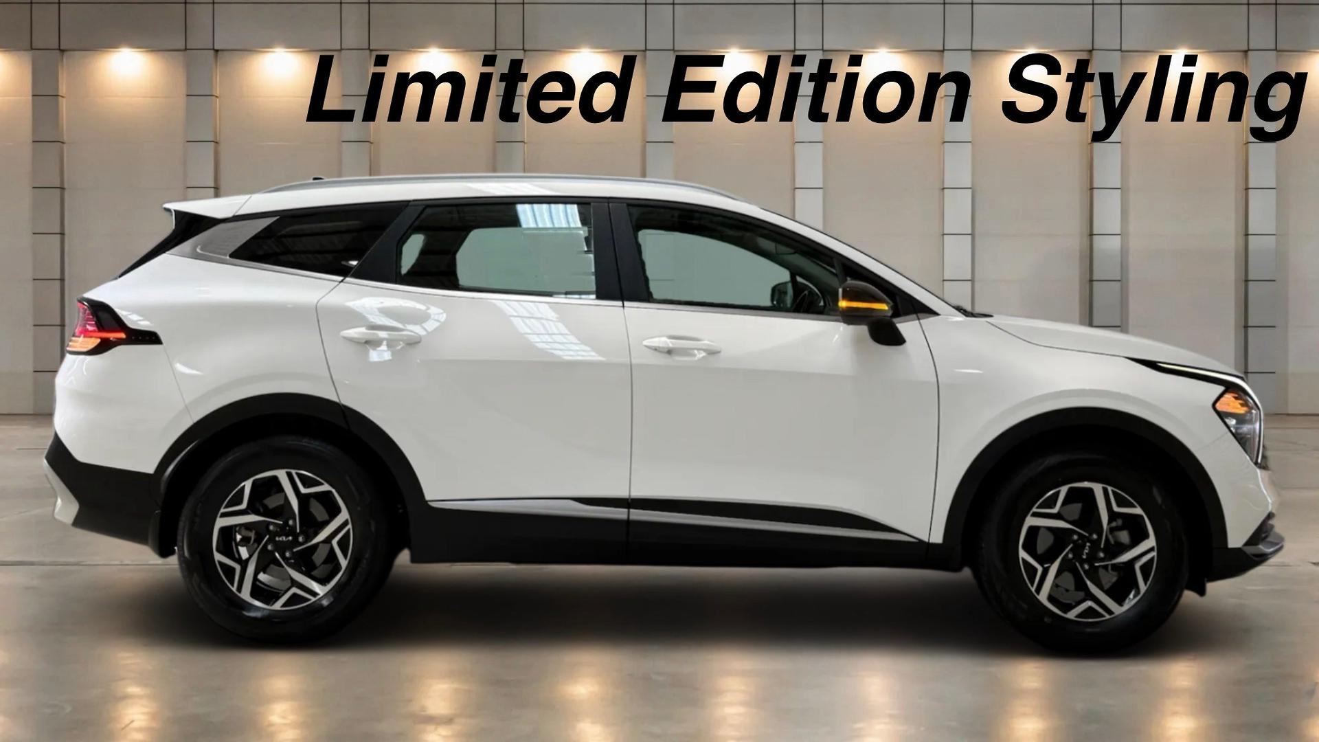Image of 2023 KIA SPORTAGE S