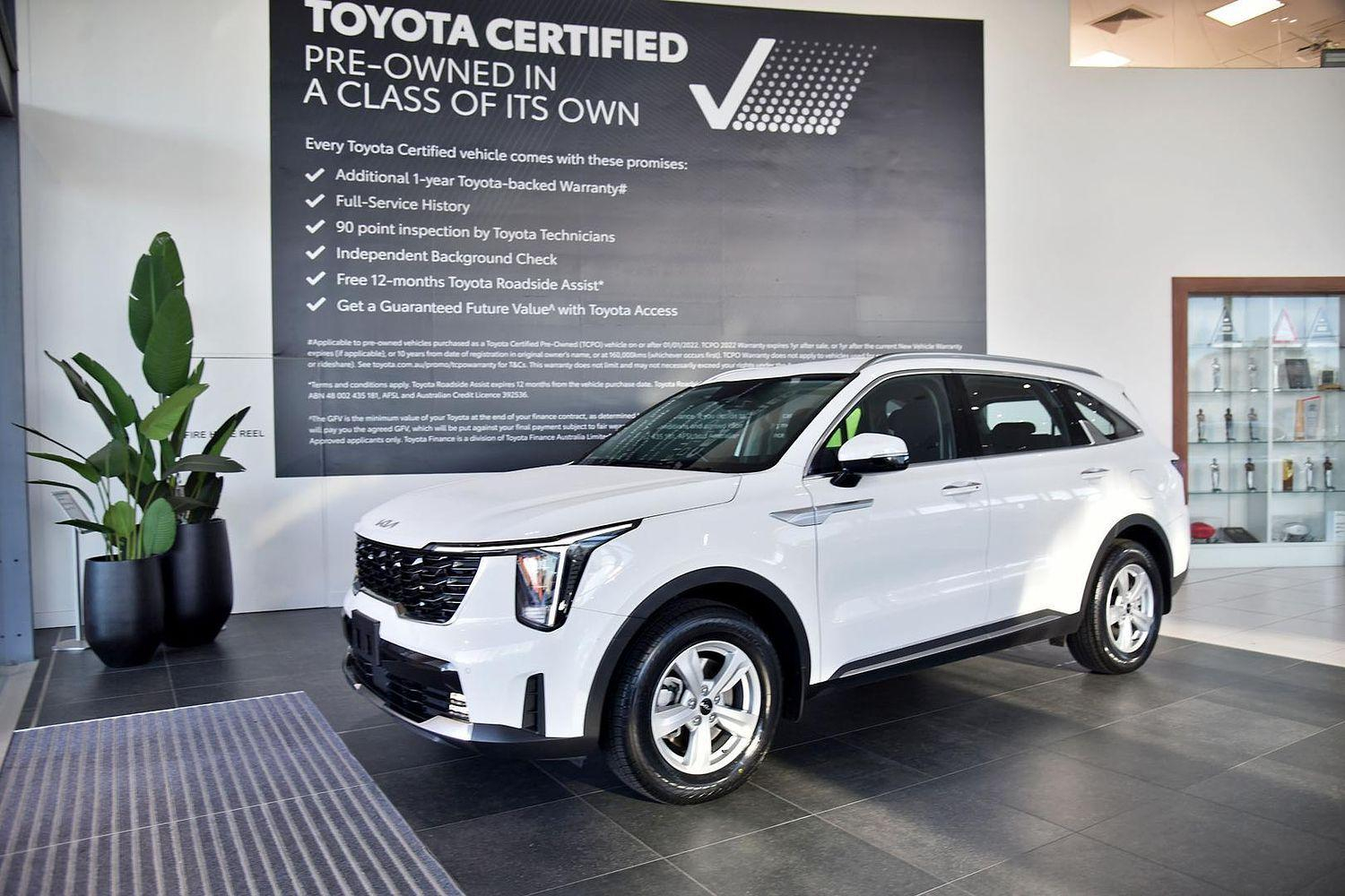 Image of 2024 KIA SORENTO S