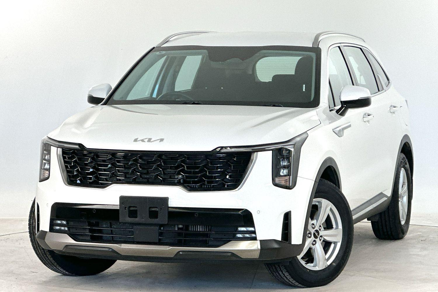 Image of 2024 KIA SORENTO S