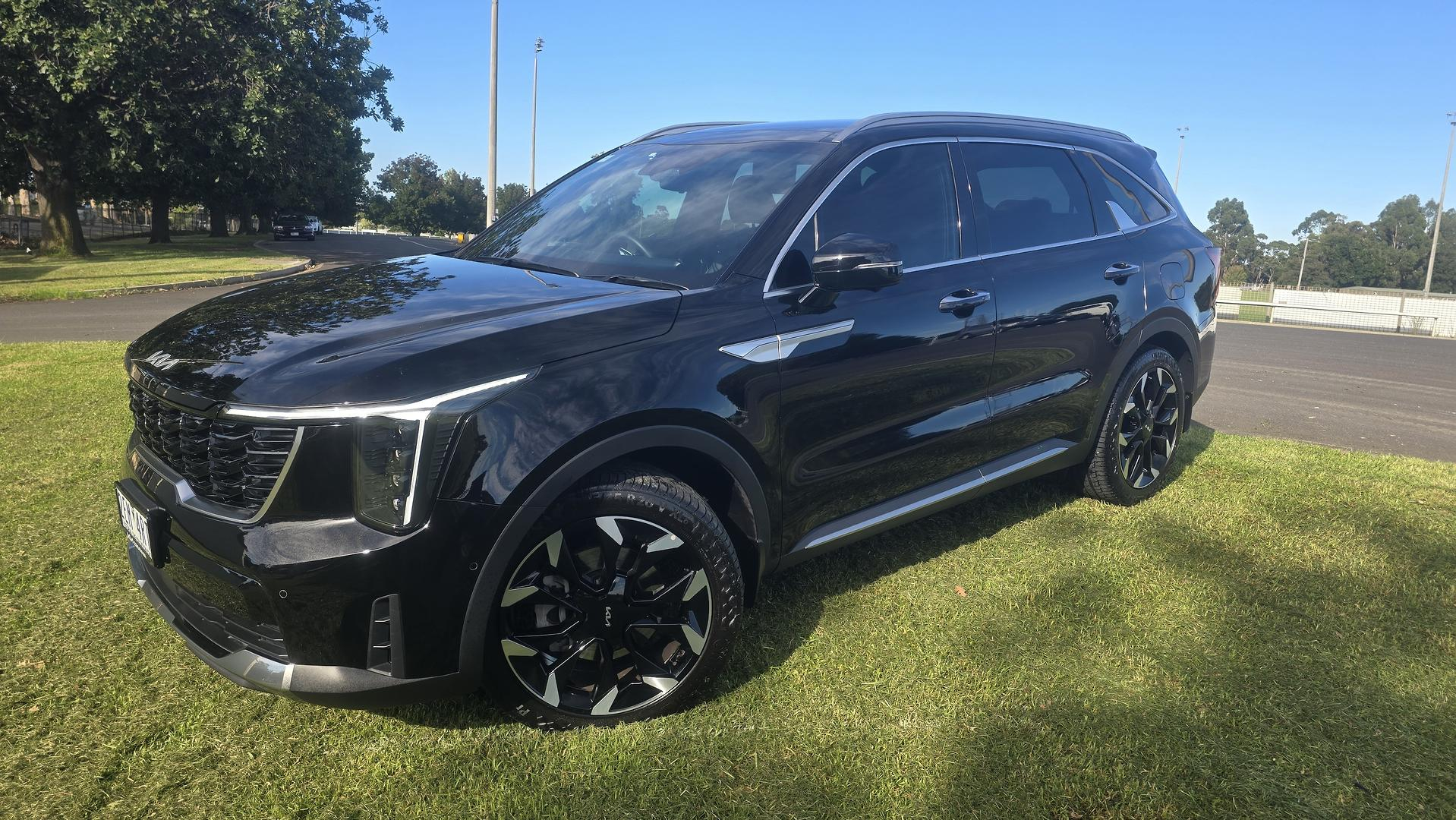 Image of 2025 Kia SORENTO GT-Line