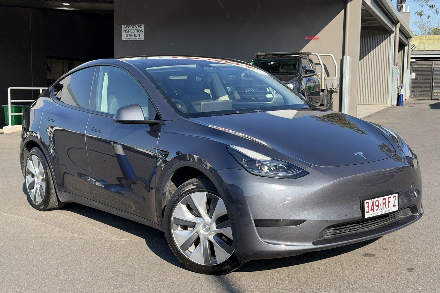 Image of 2023 TESLA MODEL Y Rear-Wheel Drive