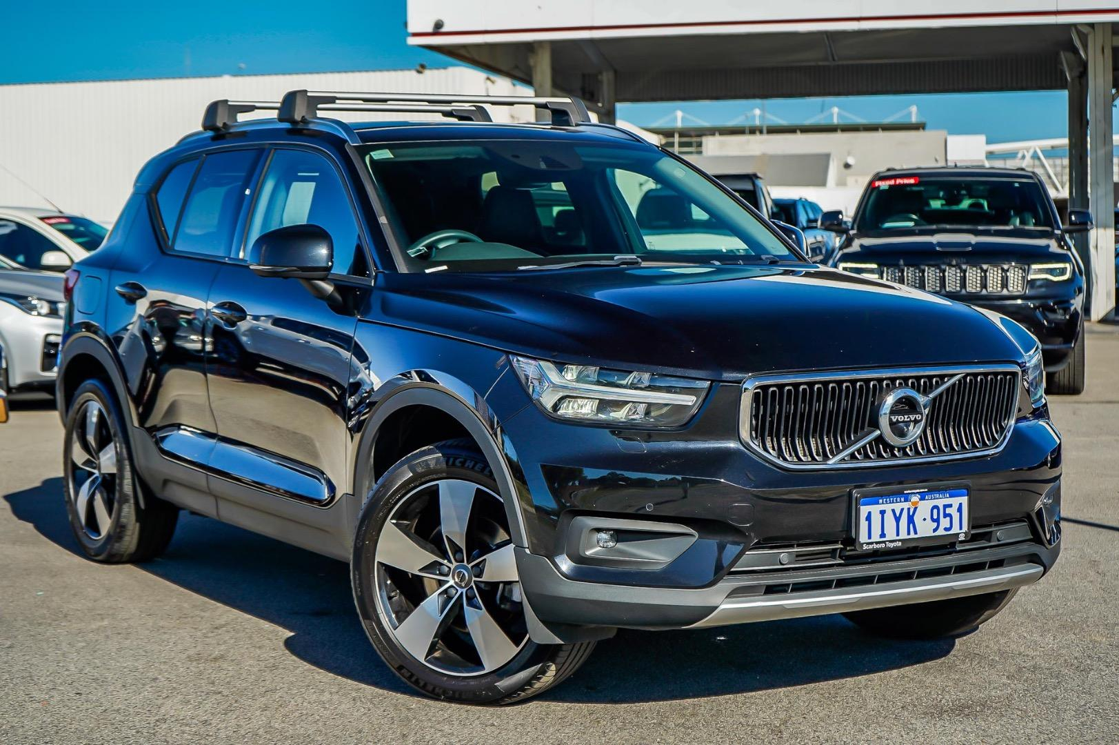 Image of 2022 VOLVO XC40 Plus B4