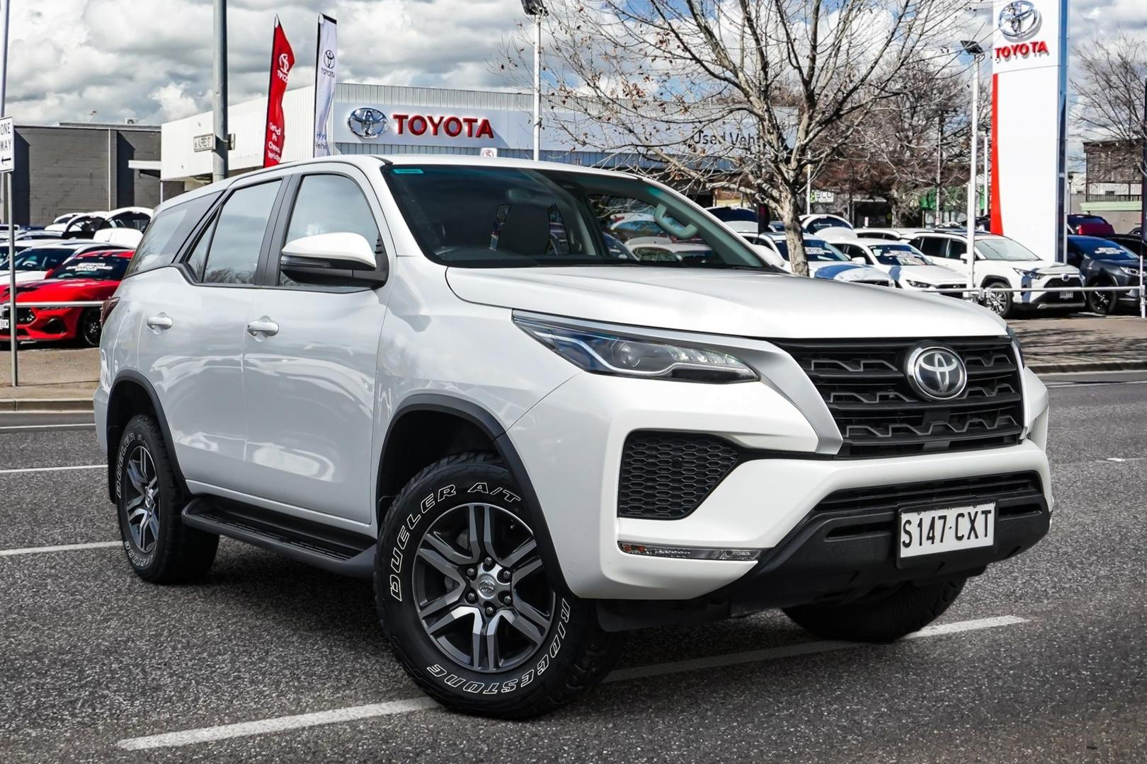 Image of 2023 Toyota Fortuner GX