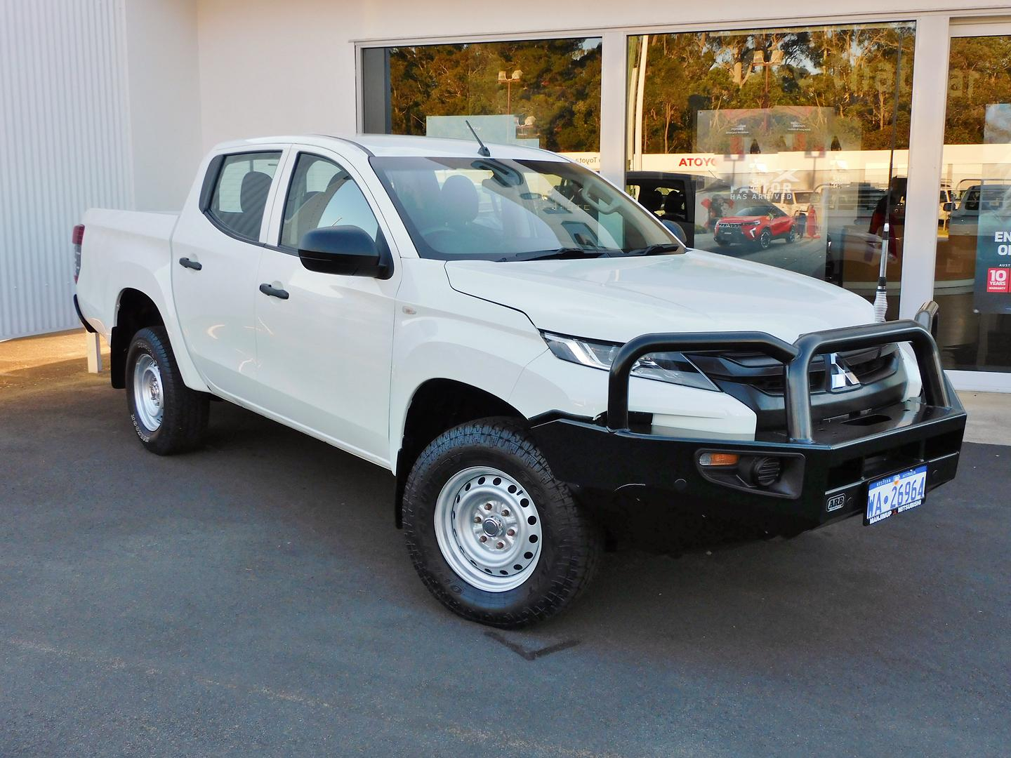 Image of 2021 MITSUBISHI TRITON GLX