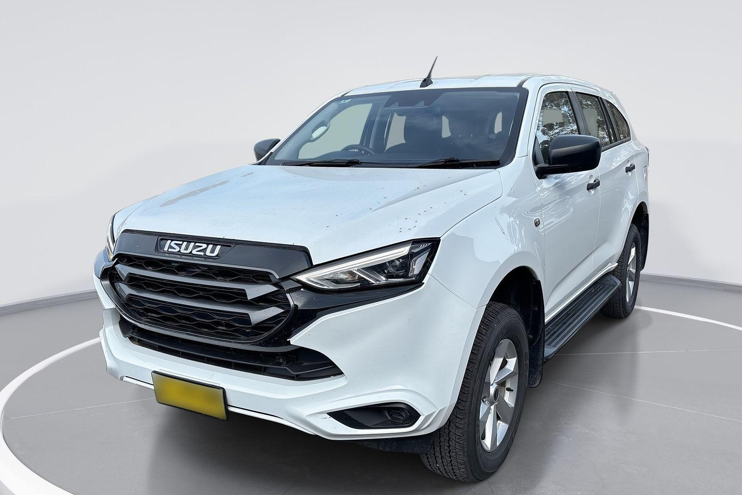Image of 2024 ISUZU MU-X LS-M