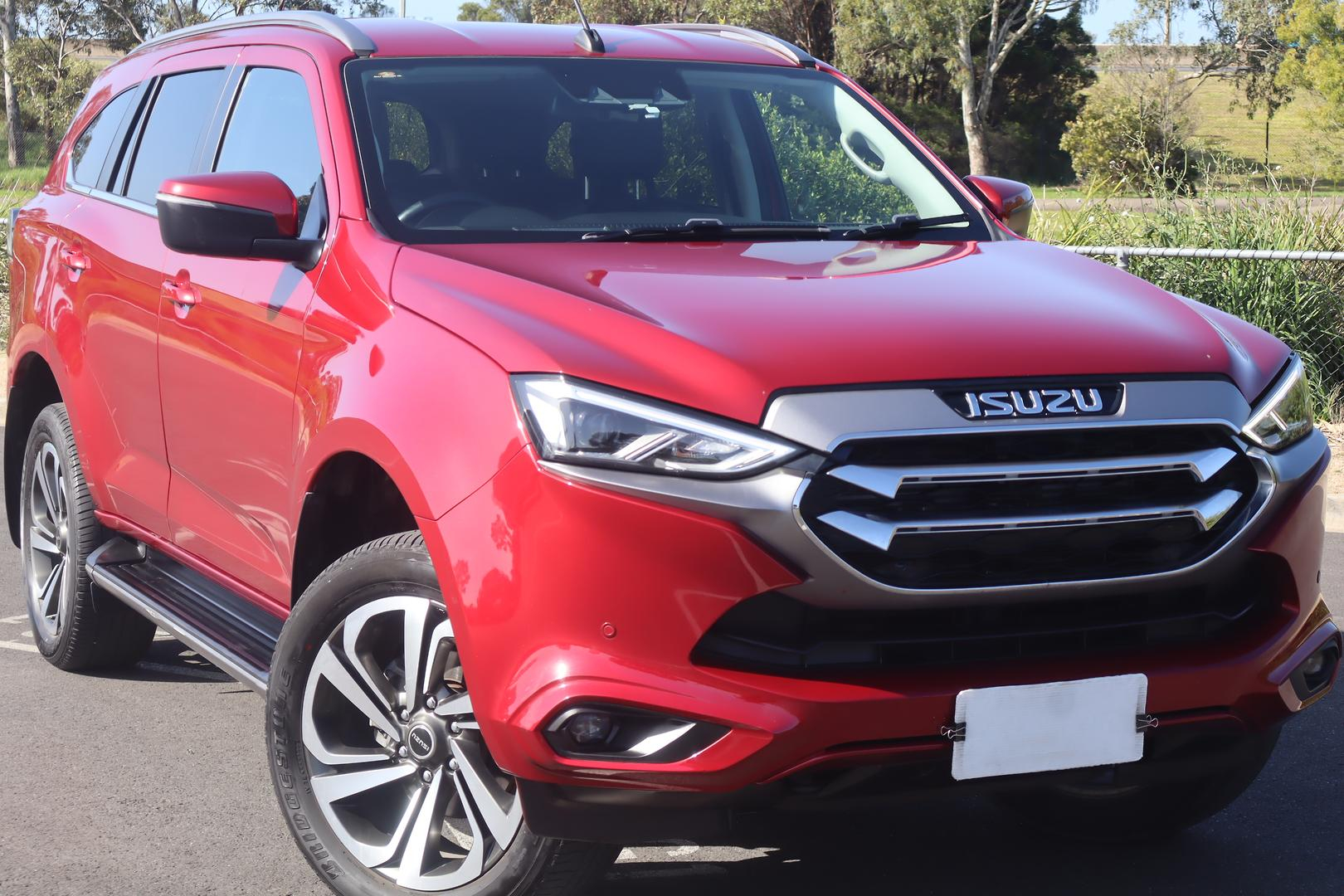 Image of 2022 ISUZU MU-X LS-T