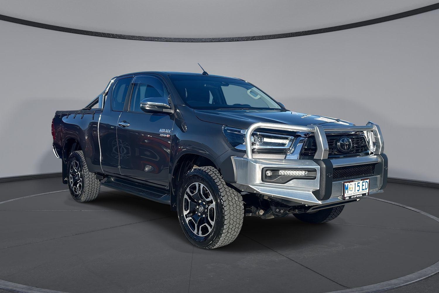 Image of 2021 Toyota Hilux SR5