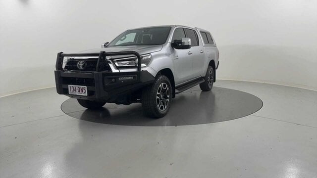 Image of 2023 Toyota Hilux 4x4 SR5