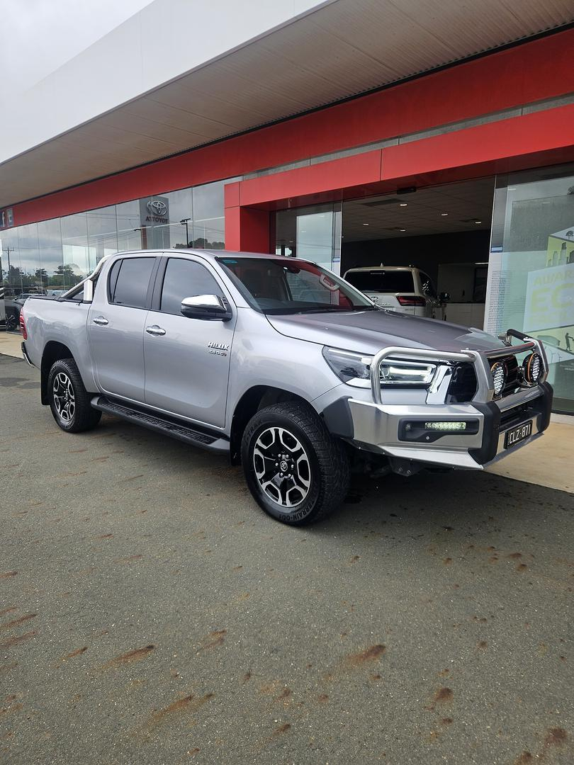Image of 2023 Toyota Hilux SR5