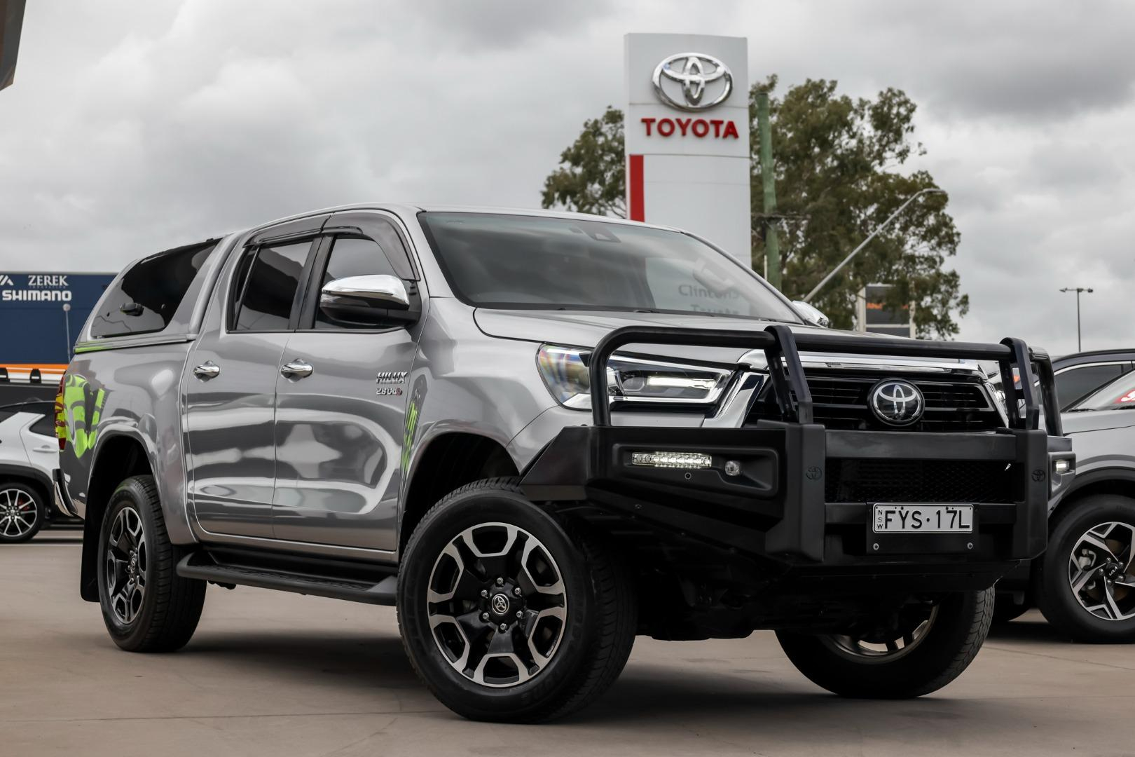 Image of 2022 Toyota HILUX SR5