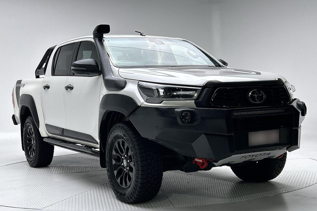 Image of 2021 Toyota Hilux 4x4 Rugged X
