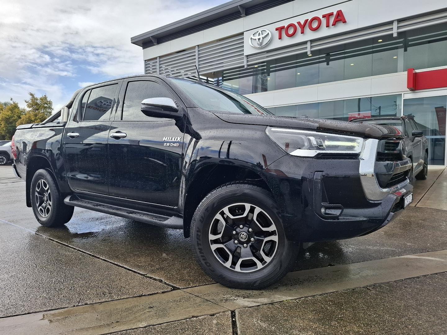 Image of 2021 Toyota Hilux SR5
