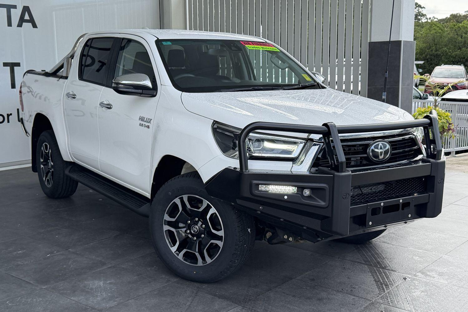 Image of 2021 Toyota Hilux SR5