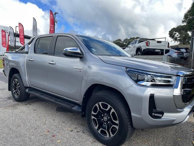 Image of 2022 Toyota HILUX SR5