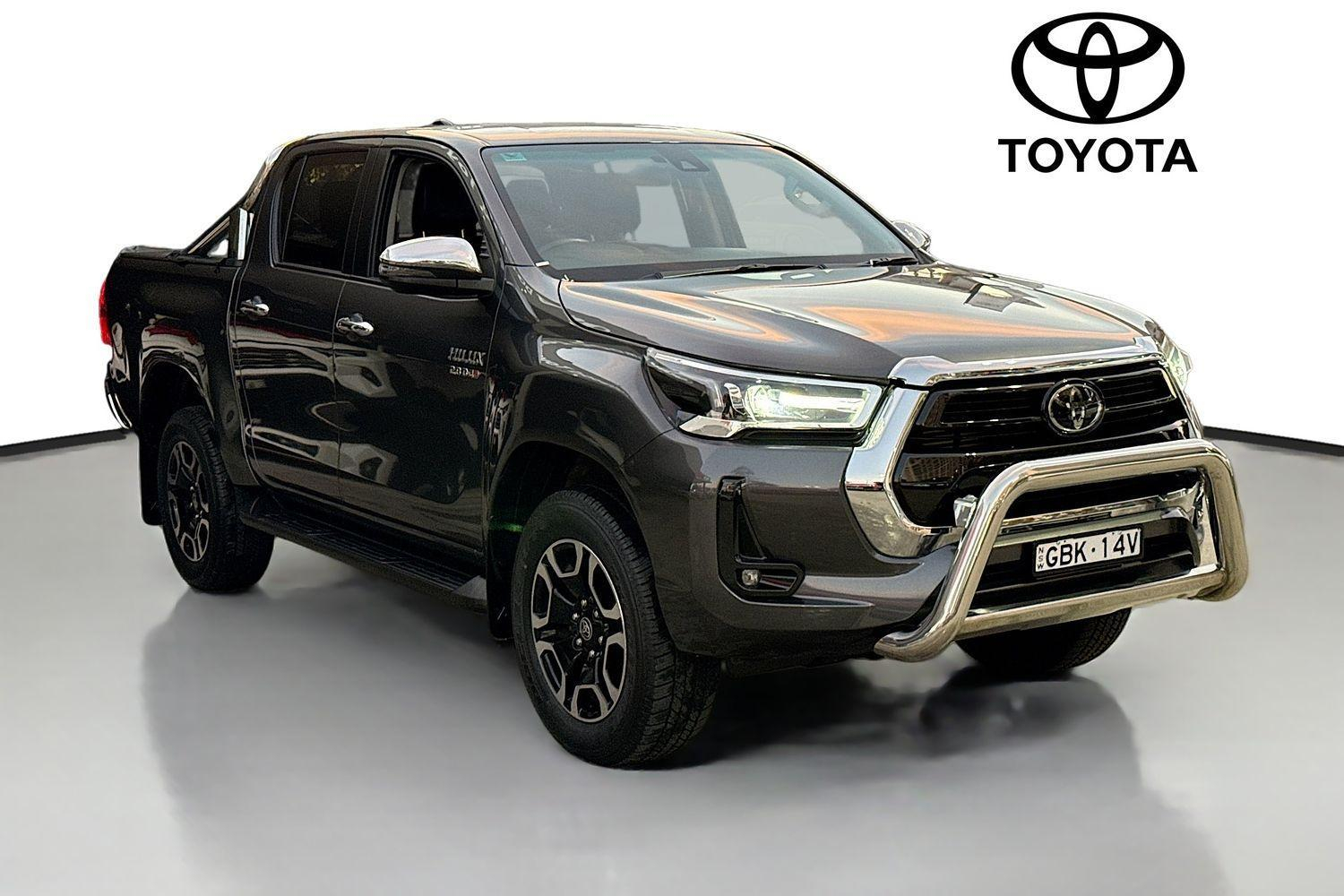 Image of 2022 Toyota Hilux SR5