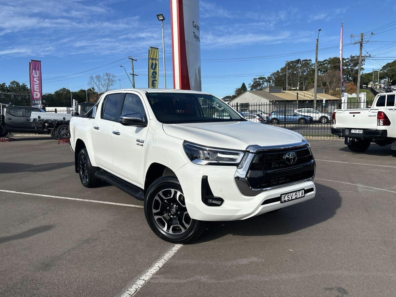 Image of 2022 Toyota Hilux 4x4 SR5