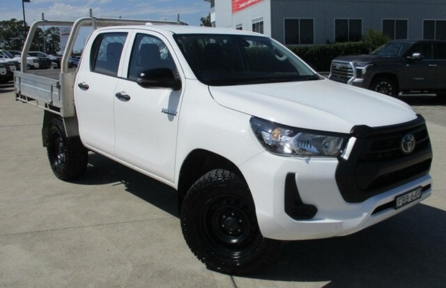 Image of 2023 Toyota Hilux SR5