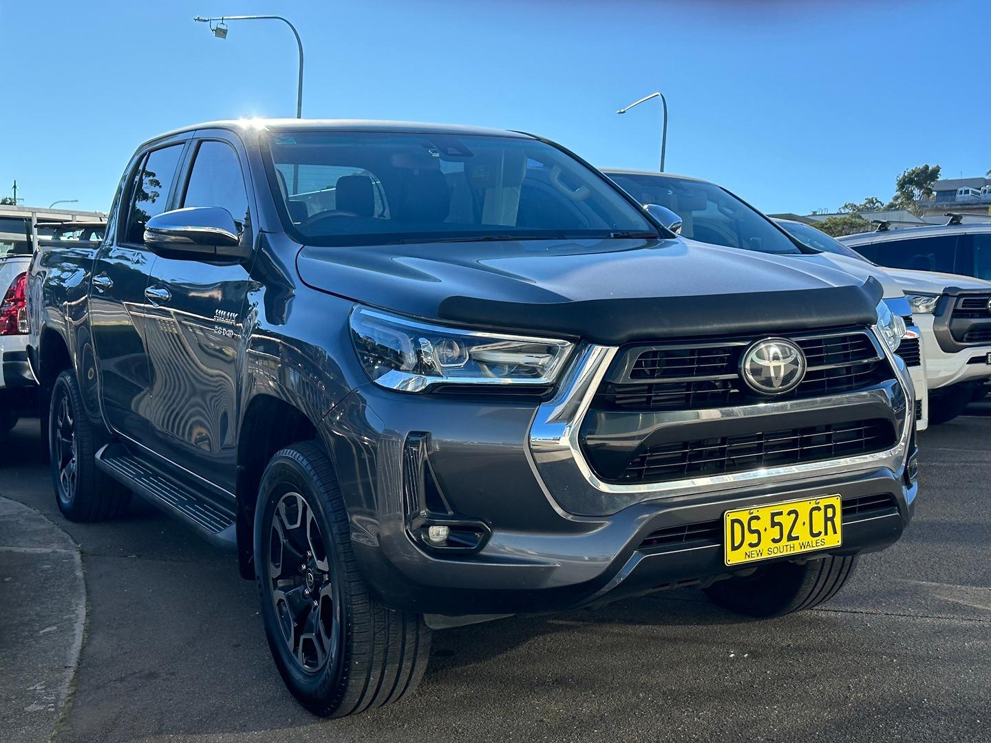 Image of 2022 Toyota HILUX SR5