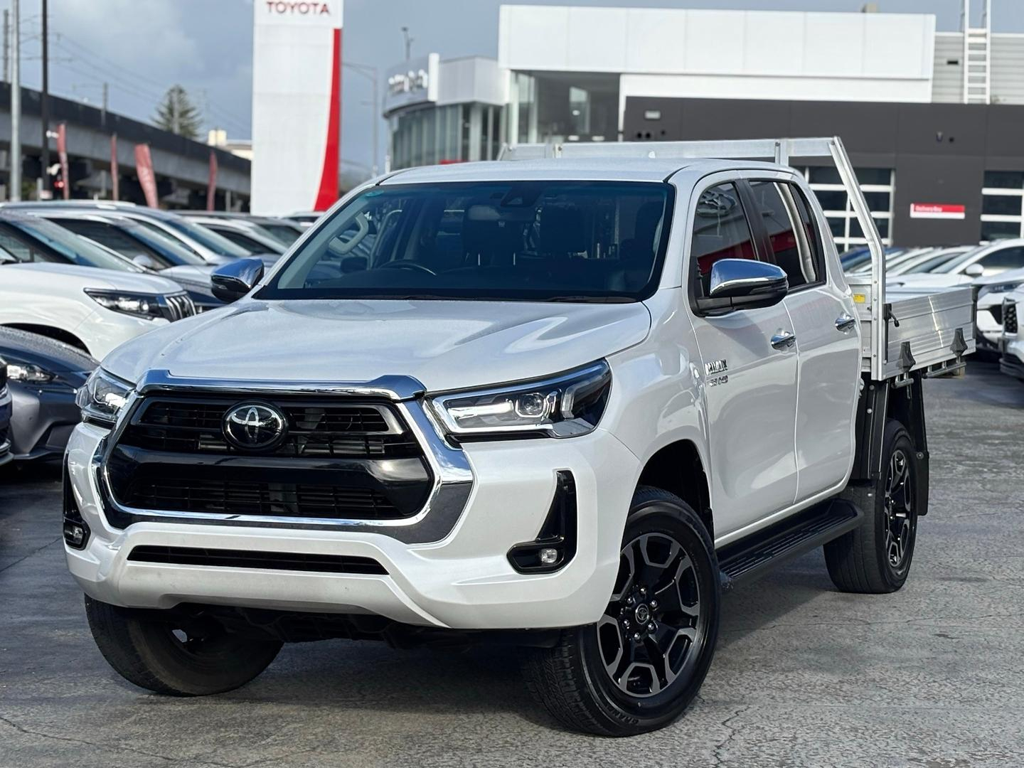 Image of 2023 Toyota Hilux SR5