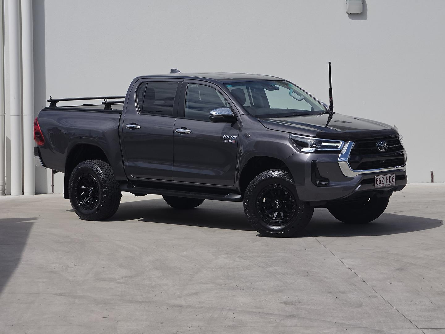 Image of 2023 Toyota Hilux 4x4 SR5