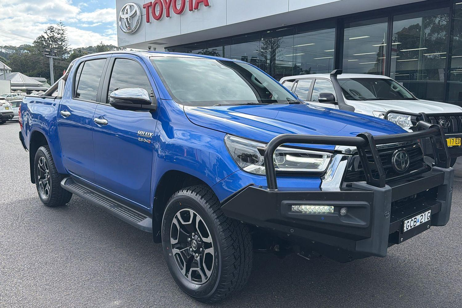 Image of 2023 Toyota Hilux SR5