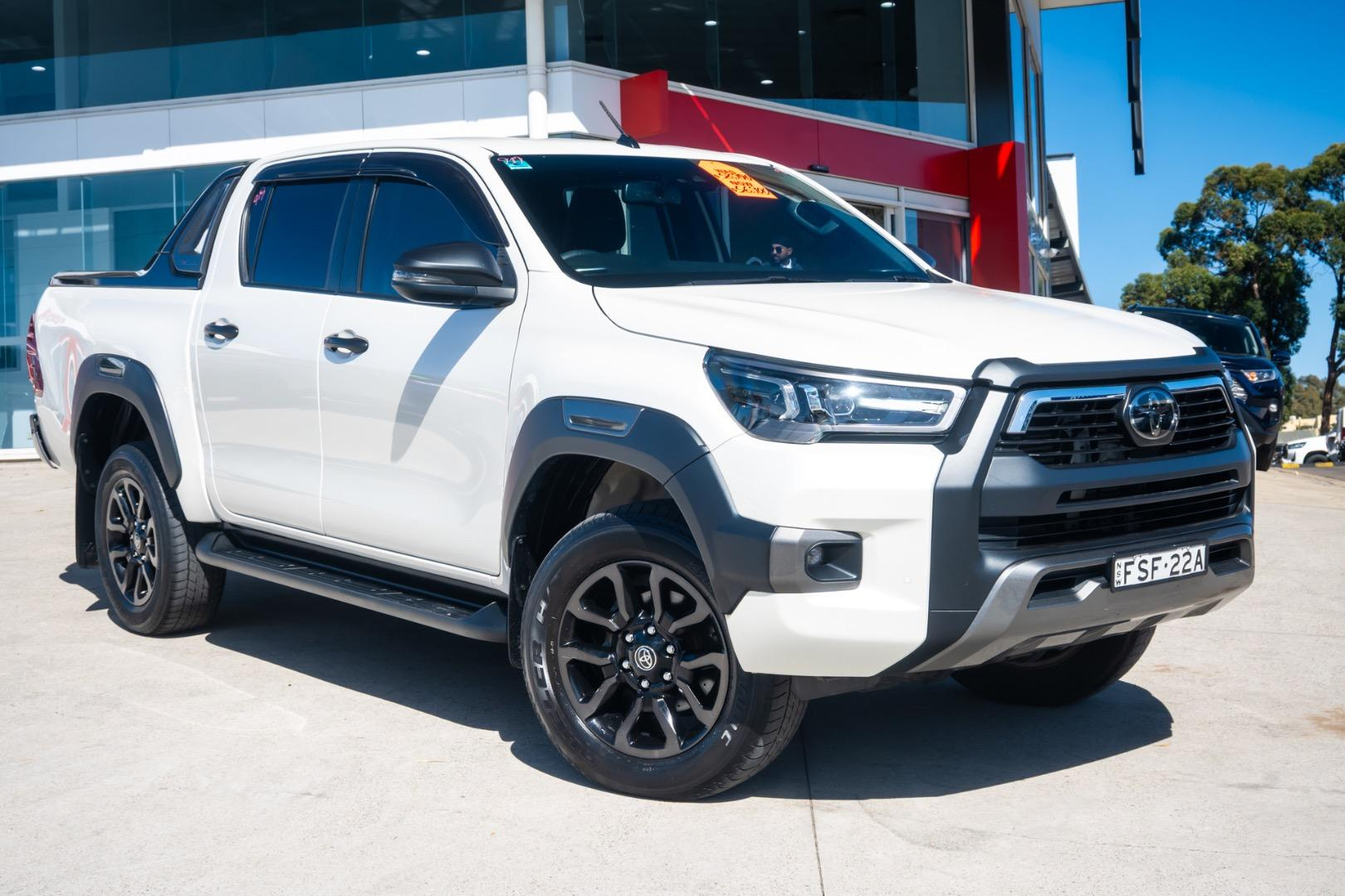 Image of 2021 Toyota HILUX Rogue