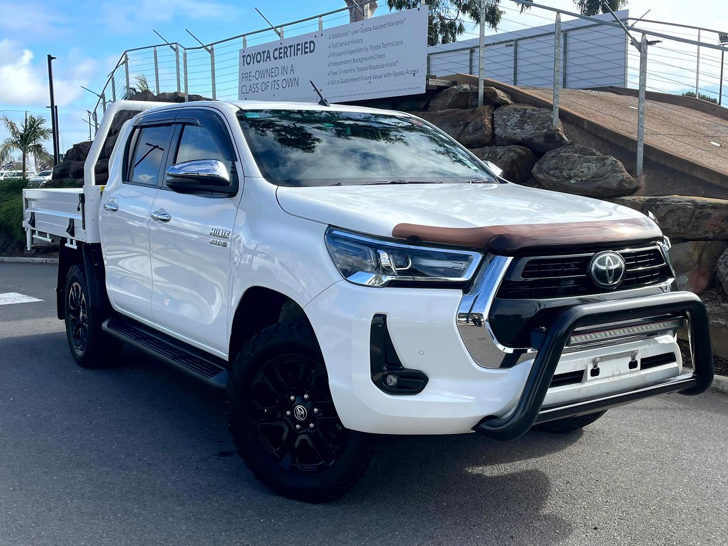 Image of 2021 Toyota Hilux SR5