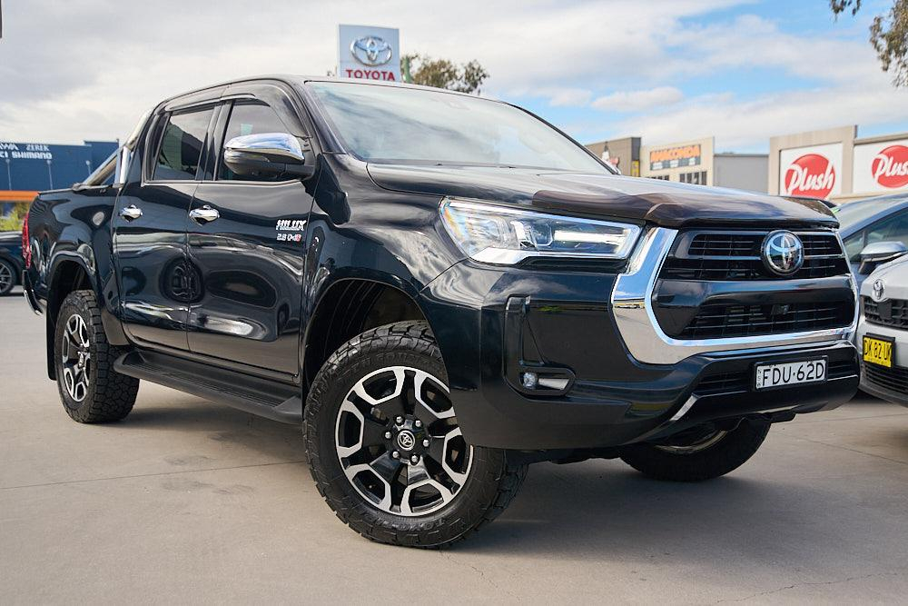 Image of 2023 Toyota HILUX SR5