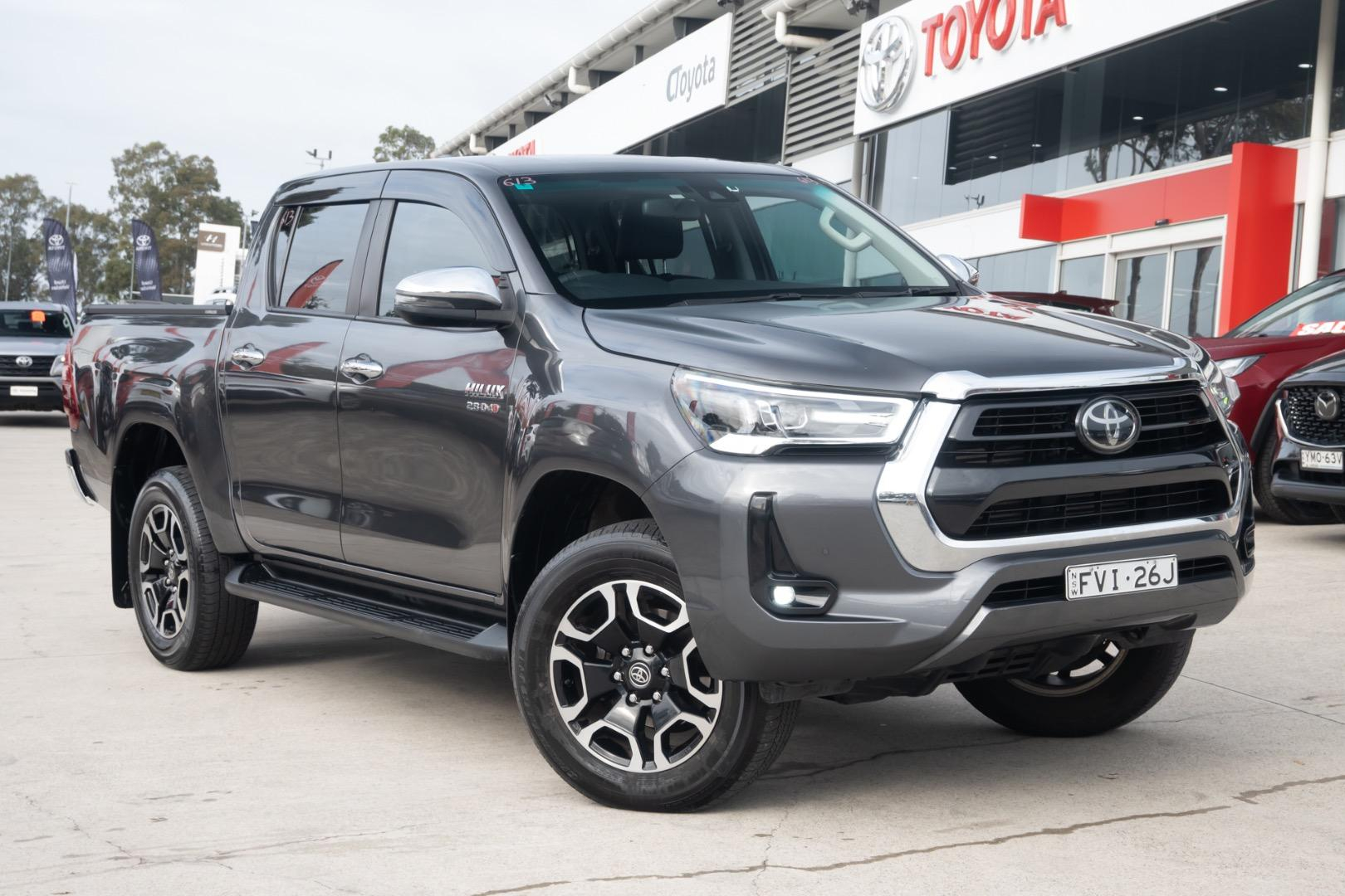 Image of 2022 Toyota HILUX SR5