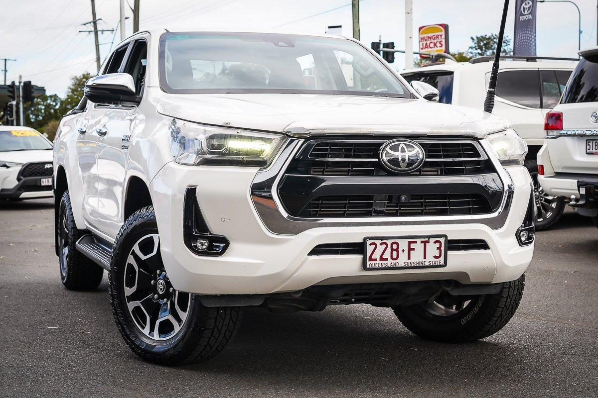 Image of 2022 Toyota HILUX SR5