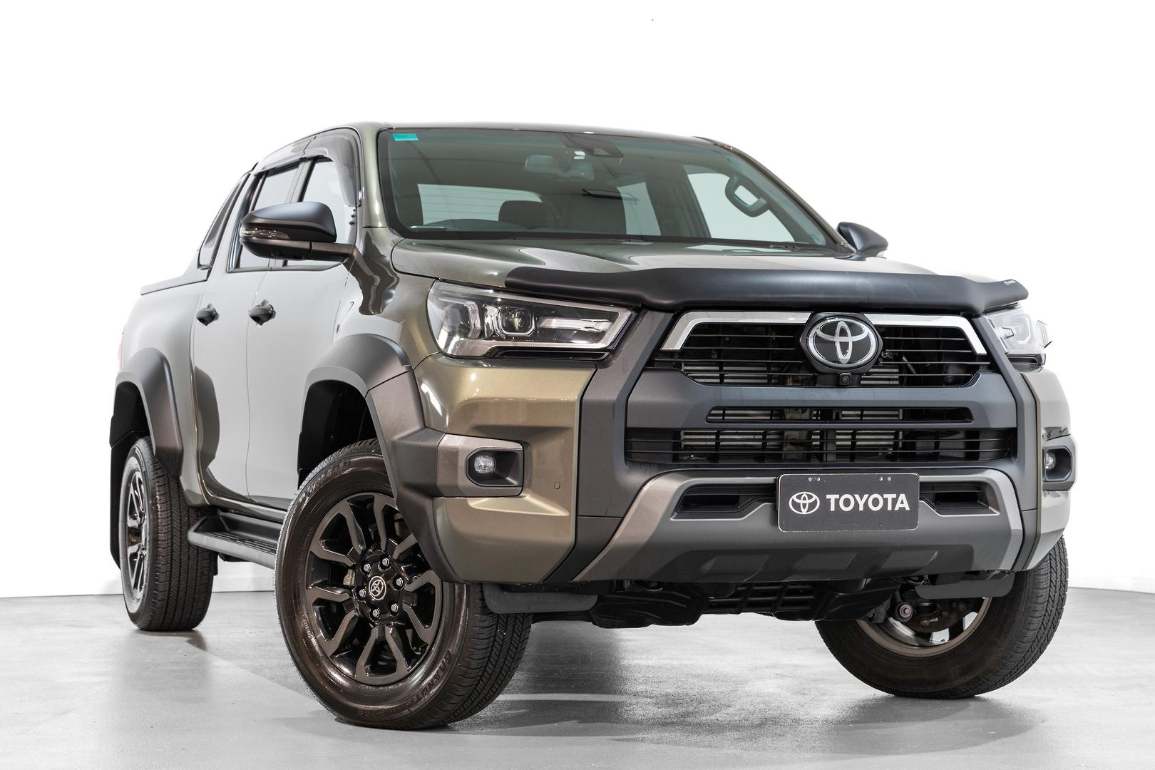 Image of 2025 Toyota Hilux 4x4 Rogue