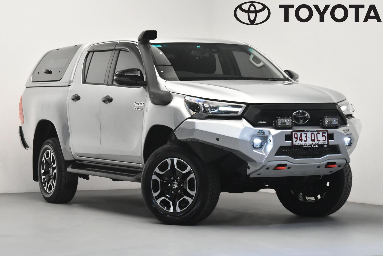 Image of 2025 Toyota Hilux 4x4 SR5
